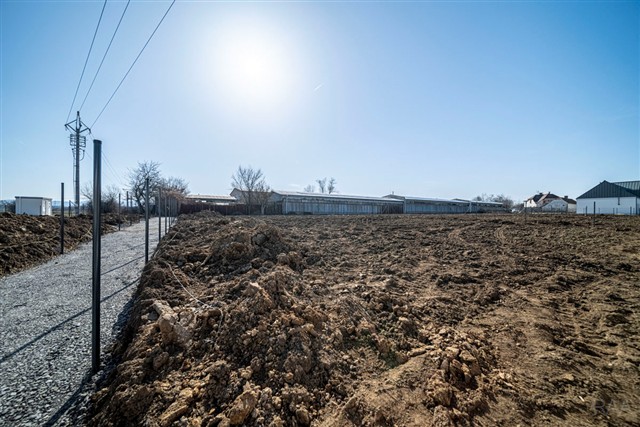 pohled na pozemek [3/7]